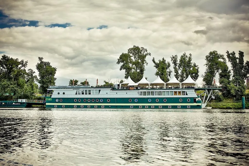 Rohan Boat Πράγα 3*,  Τσεχία