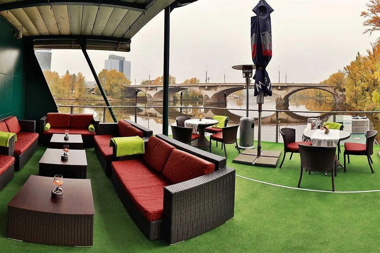 Rohan Boat Prague Botel